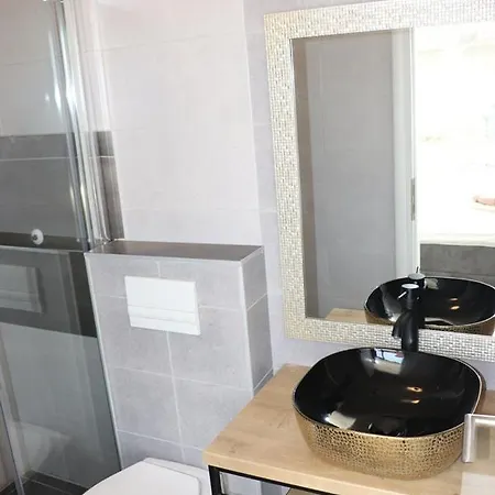 Krk , Modern Sottovento With Pool