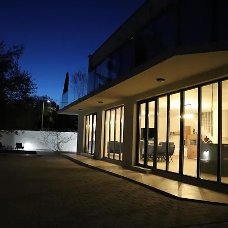 Krk , Modern Sottovento With Pool *