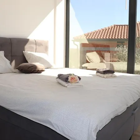 Villa Krk , Modern Sottovento With Pool