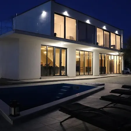 Krk , Modern Sottovento With Pool Villa *
